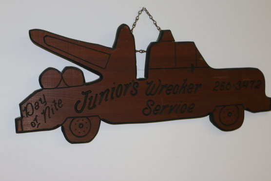 Junior's Wrecker Service
