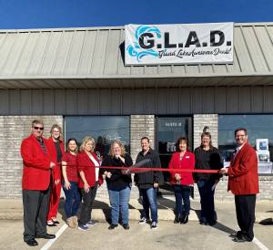 Ribbon cutting - Grand Lake Awesome Deals