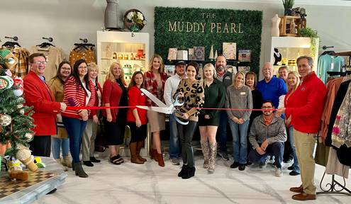 Ribbon cutting - The Muddy Pearl