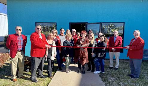 Ribbon cutting - Honey B's Flowers