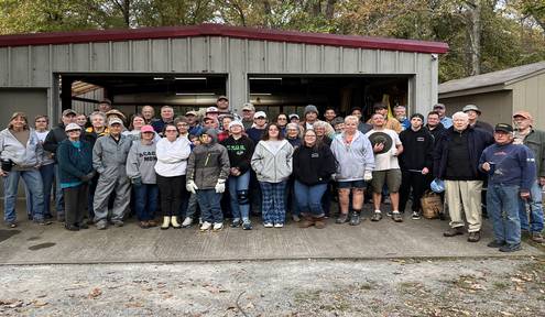 Lendonwood Fall Workday Draws Community Volunteers